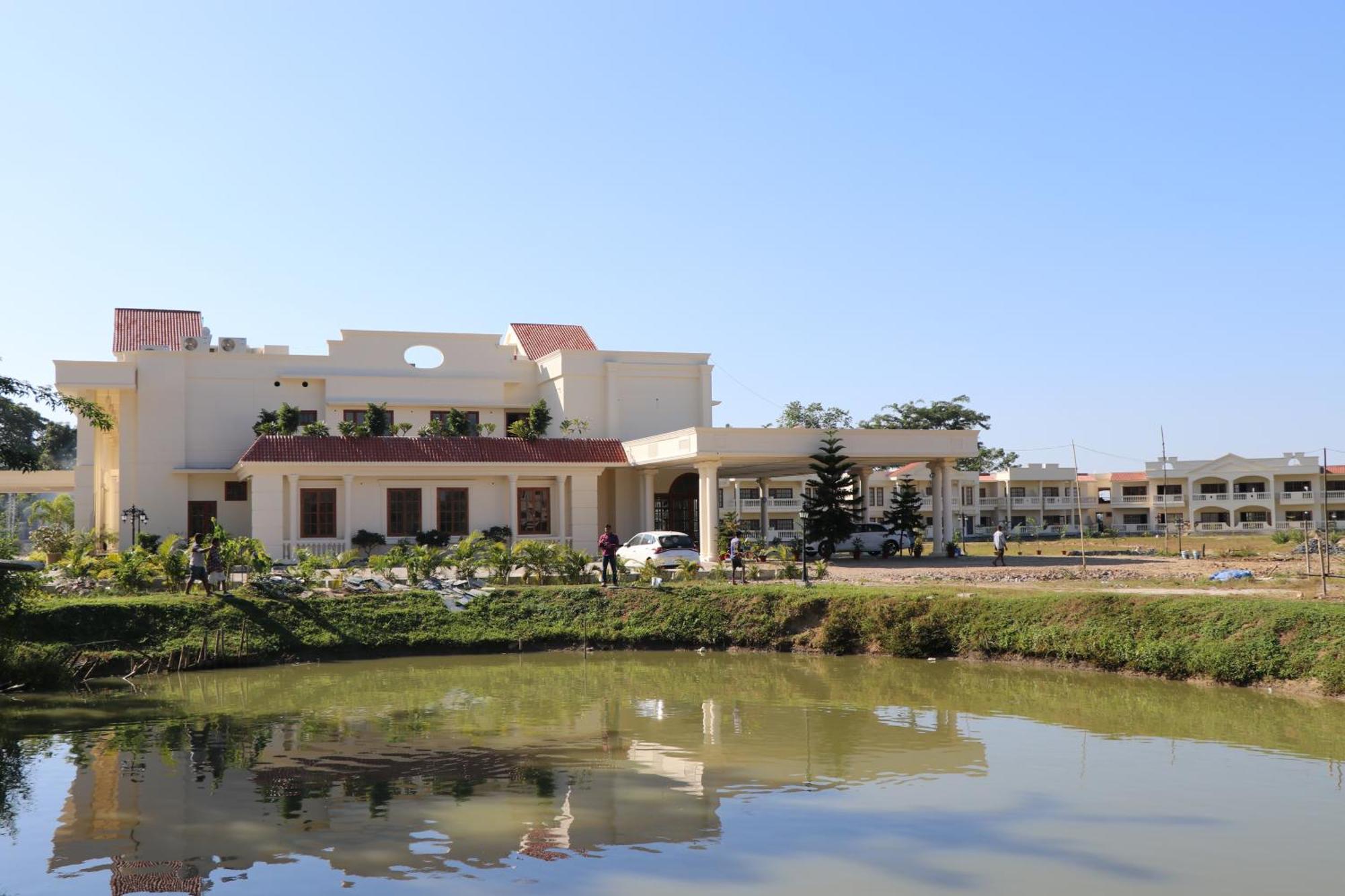 Royale De' Casa Resort Kāziranga Екстериор снимка