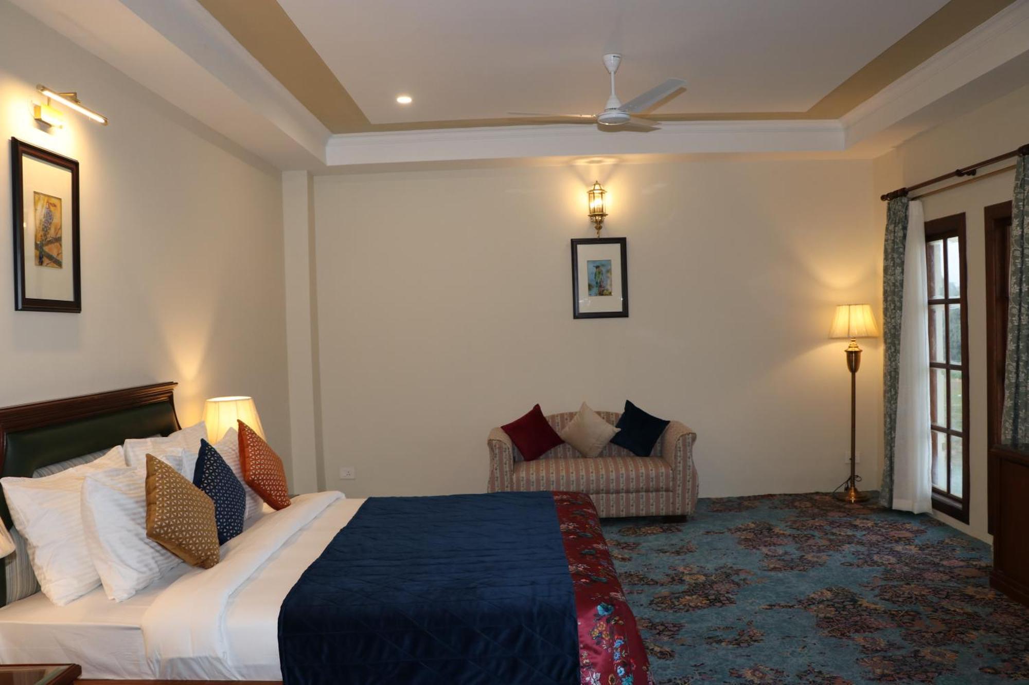 Royale De' Casa Resort Kāziranga Екстериор снимка