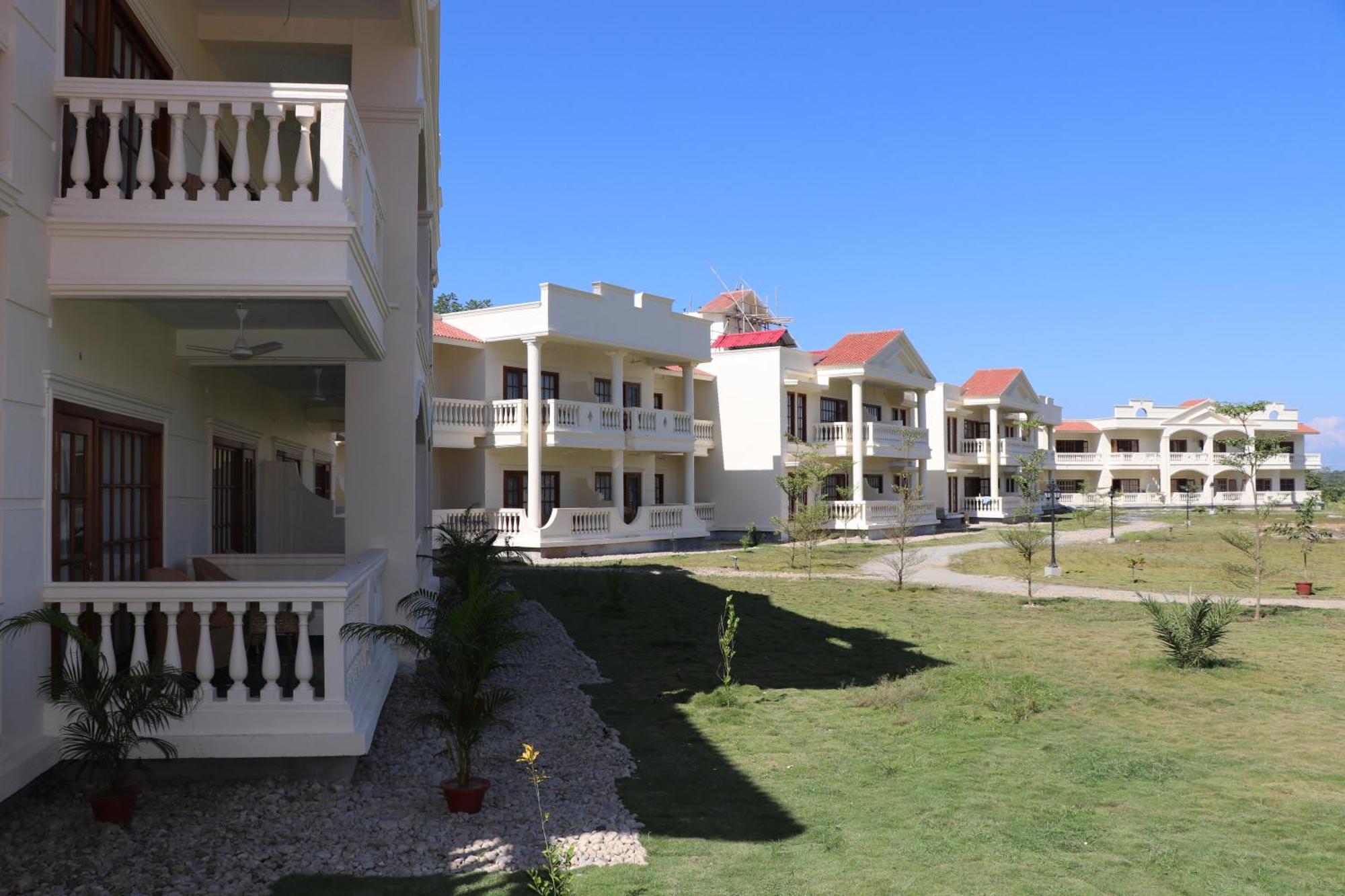 Royale De' Casa Resort Kāziranga Екстериор снимка