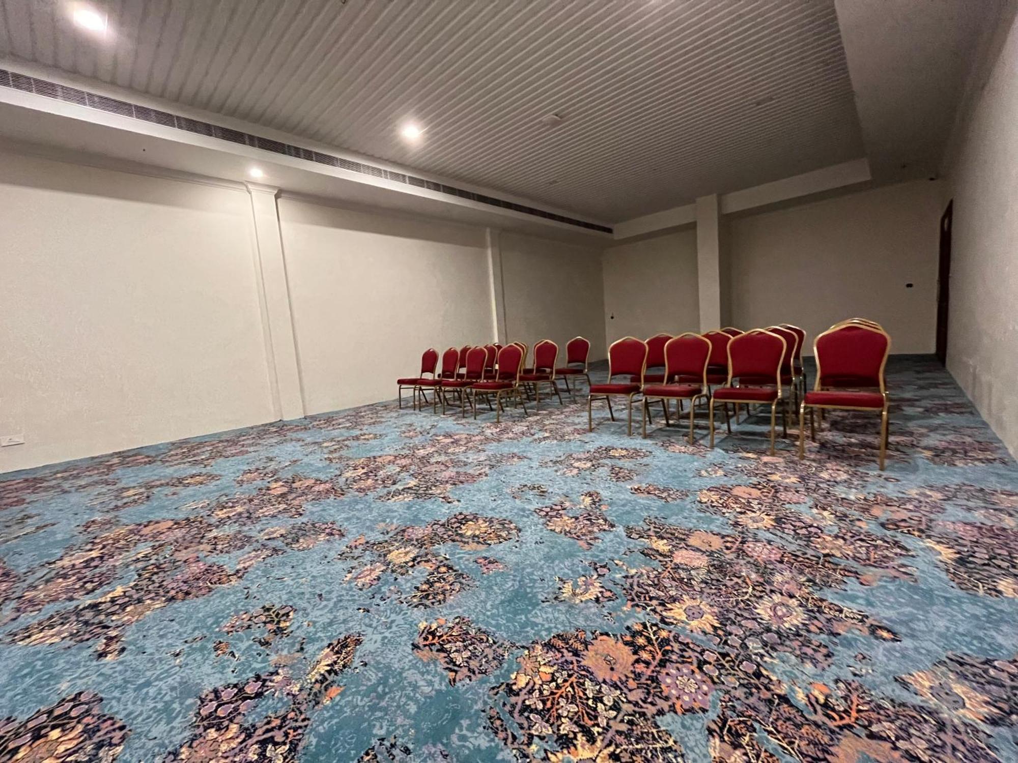 Royale De' Casa Resort Kāziranga Екстериор снимка